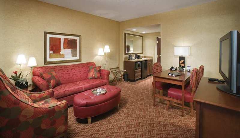 Embassy Suites San Marcos Hotel Conference Center Номер фото