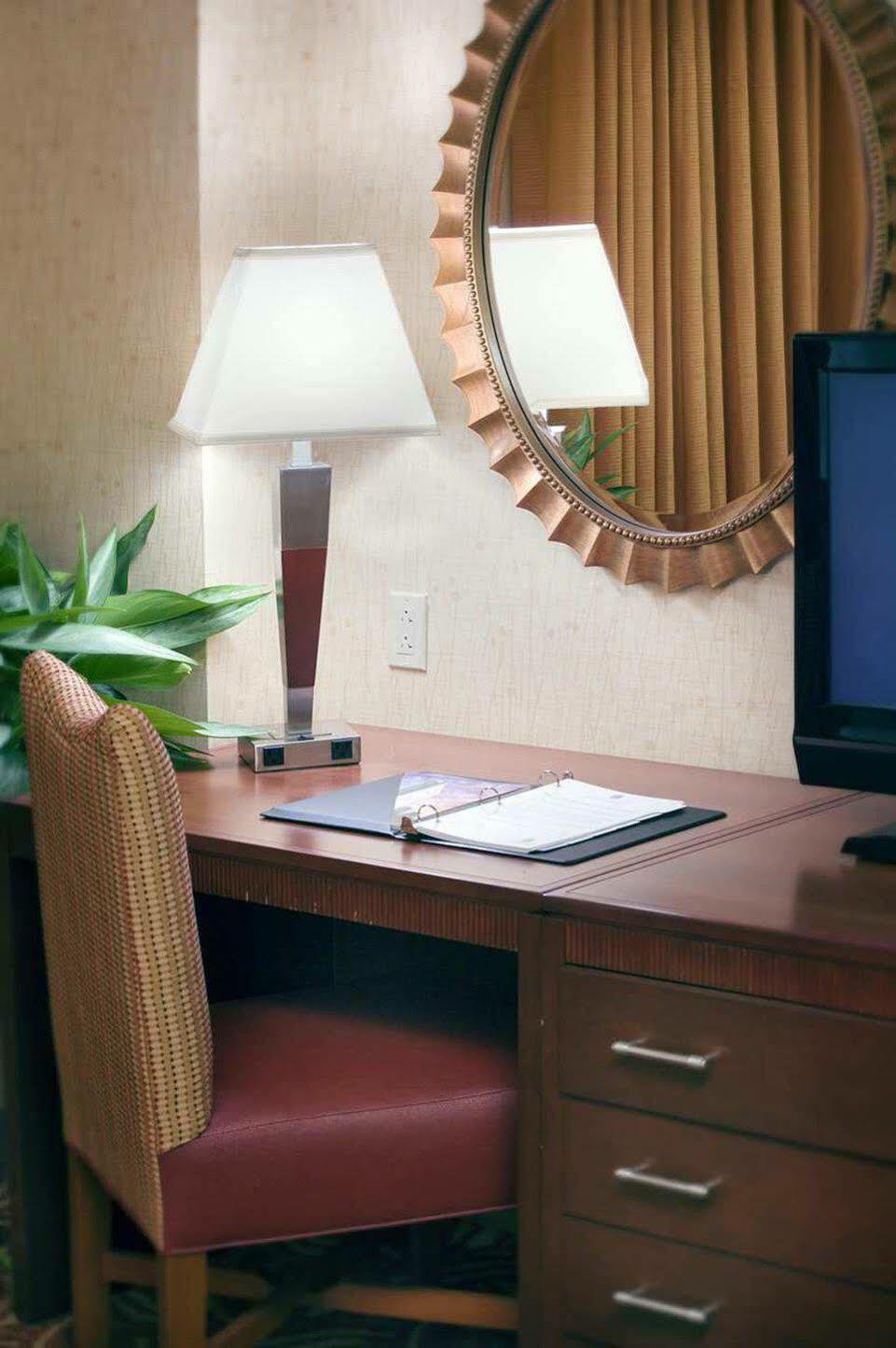 Embassy Suites San Marcos Hotel Conference Center Екстер'єр фото
